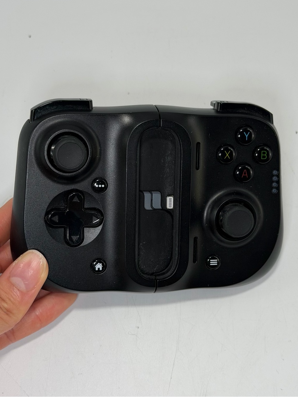 Razer Kishi Mobile Game Controller/Gamepad for iPhone iOS - Model No.: RZ06-0336